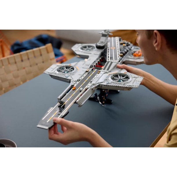 S.H.I.E.L.D.-helicarrier (76354)