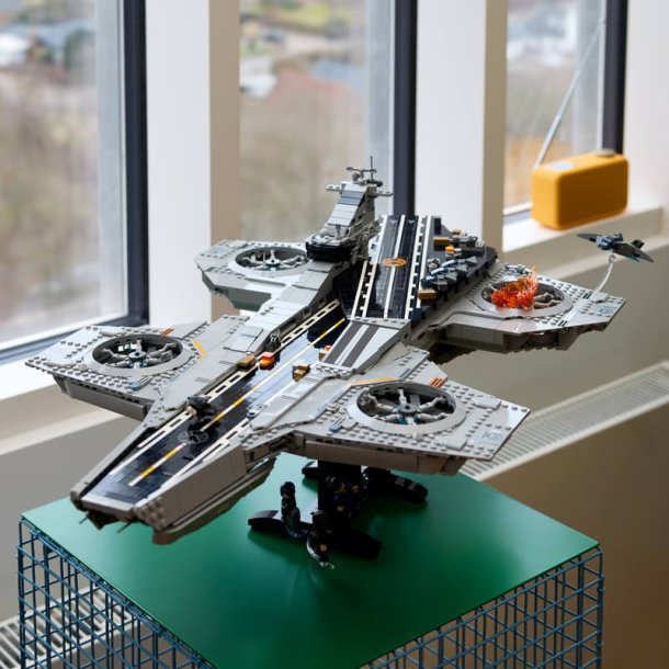 S.H.I.E.L.D.-helicarrier (76354)