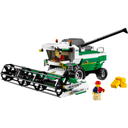 Combine Harvester (7636)