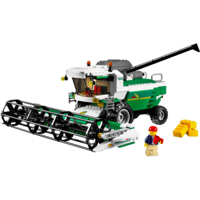 Combine Harvester (7636)