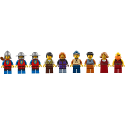 Medieval Seaside Market (910047)