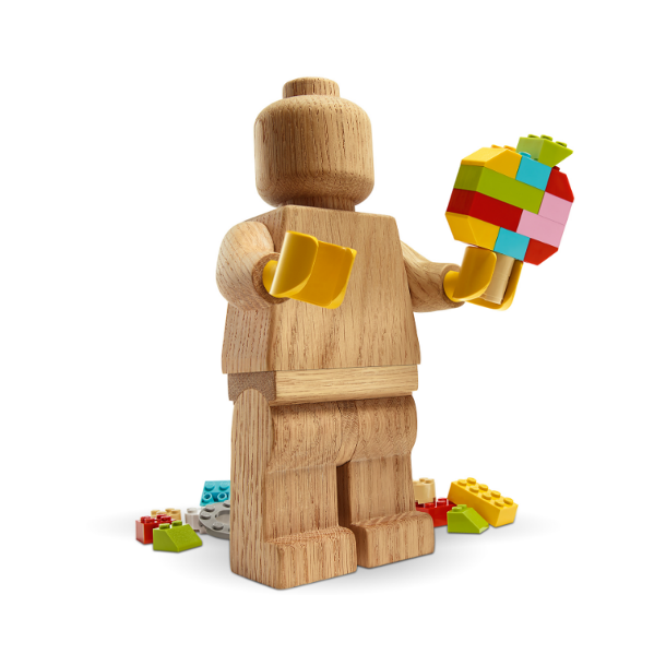 Stor minifigur i tr (853967)