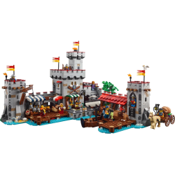Medieval Seaside Market (910047)
