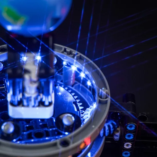 Lyskit til #42179 Planet Earth and Moon in Orbit (P65301)