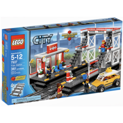 LEGO City - Togstation (7937)_box
