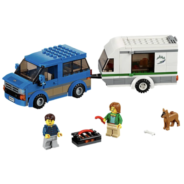 60117 - Minibus og Campingvogn