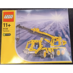 Pneumatic Crane Truck (8438)