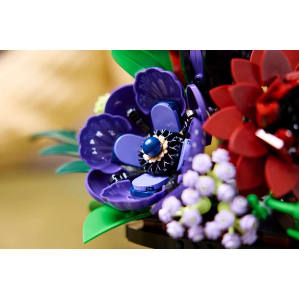 M�rkt blomsterarrangement (11513)