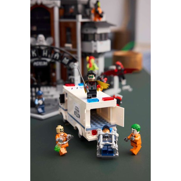 LEGO DC - Arkham Asylum (76300)