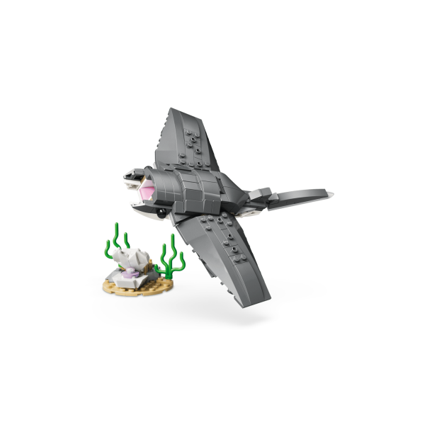 LEGO Creator 3-i-1 - Farlig haj med skattekiste (31381)