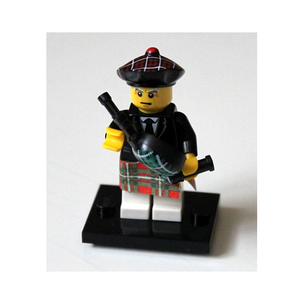 Bagpiper (COL07-6)